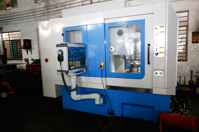 Gear Shaping Machine